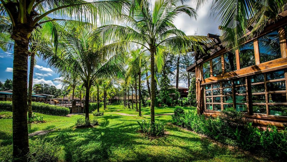 Naiyang Park Resort - Sha Extra Plus Nai Yang Экстерьер фото
